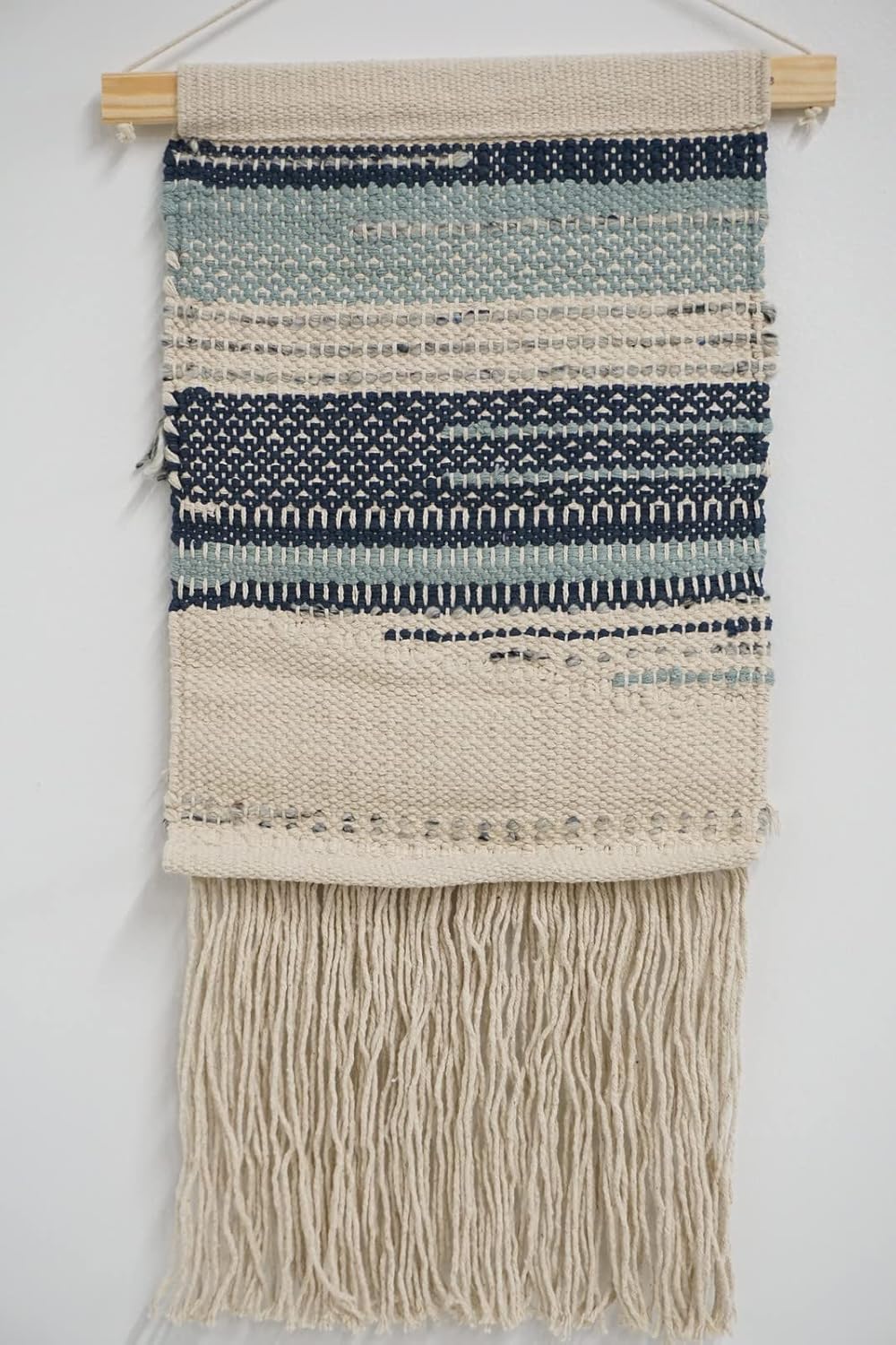HomeManor Macrame Wall Hanging with Rod
