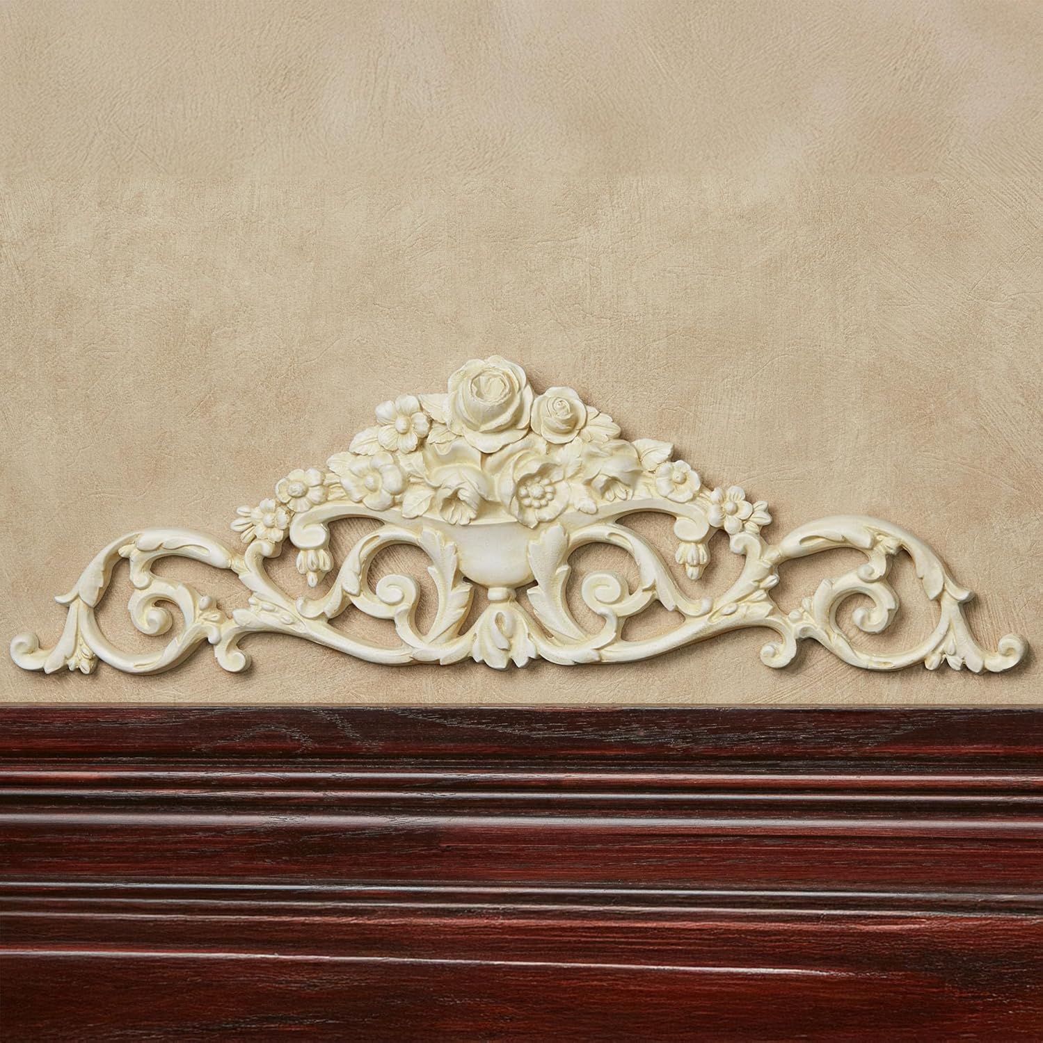 Touch of Class Giovana Ivory Acanthus Wall Decor