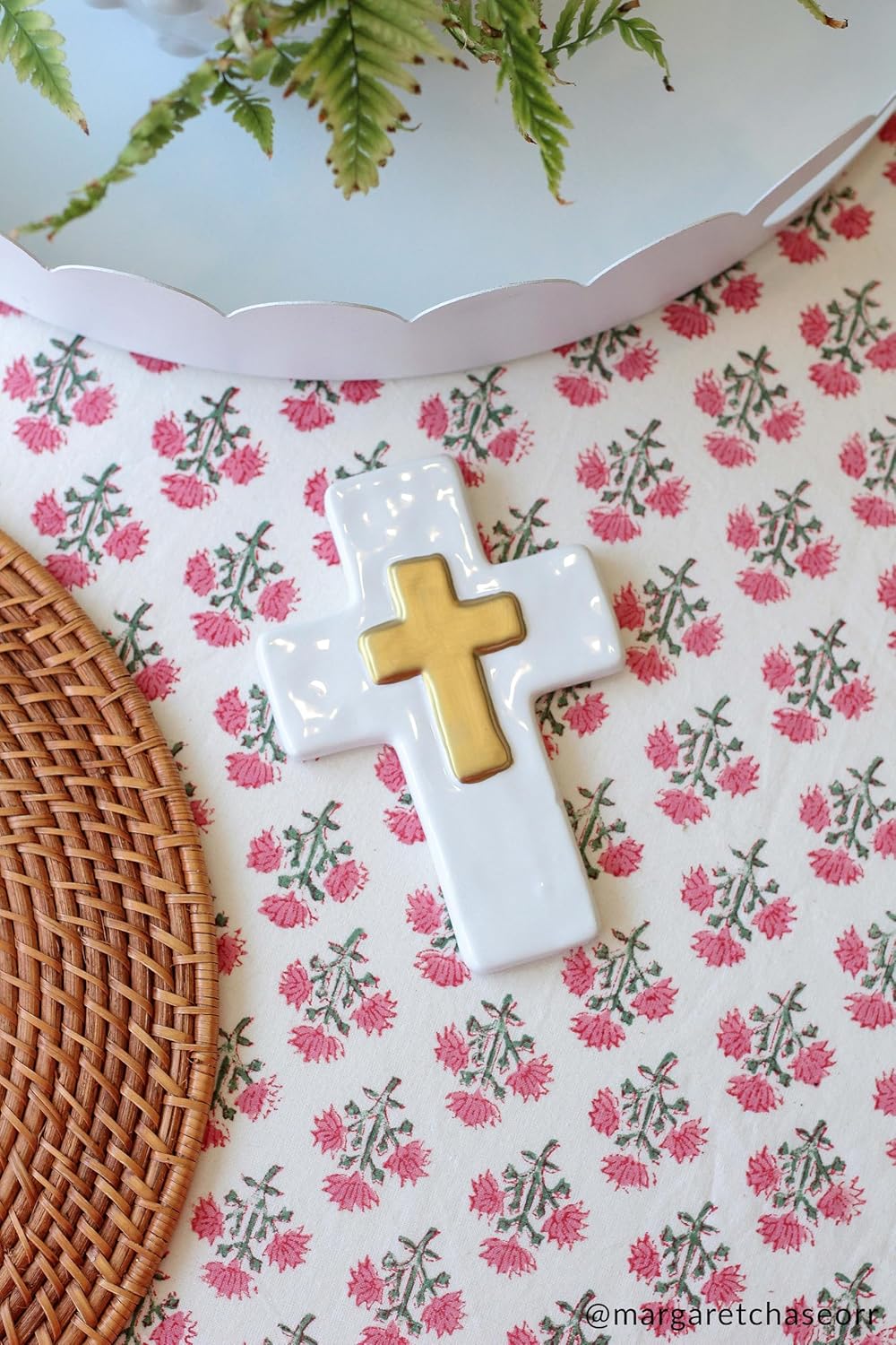 Mud Pie Ceramic and Gold Thick Cross 6x4
